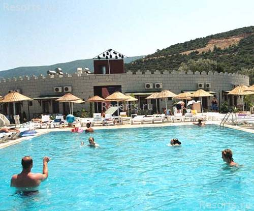 Izer Beach Club 15